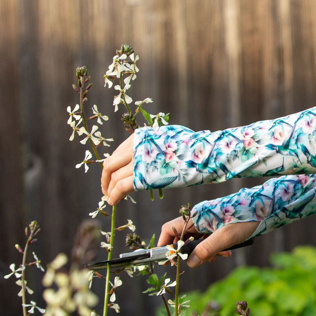 Protection Sleeves – Farmers Defense – Hummingbird Nectar – L/XL